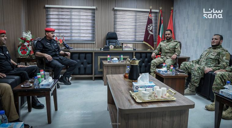 قائد الشرطة العسكرية يبحث في الأردن تعزيز التعاون والتنسيق بين الجانبين