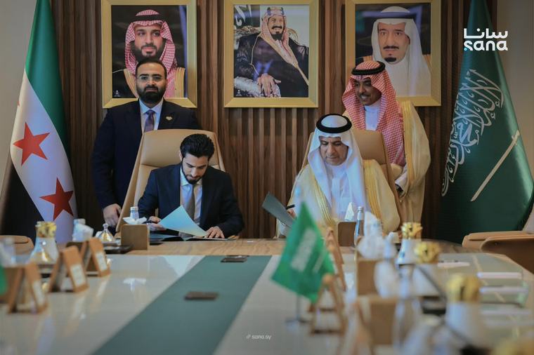 وزير الإعلام يبحث مع نظيره السعودي تعزيز التعاون الإعلامي بين البلدين