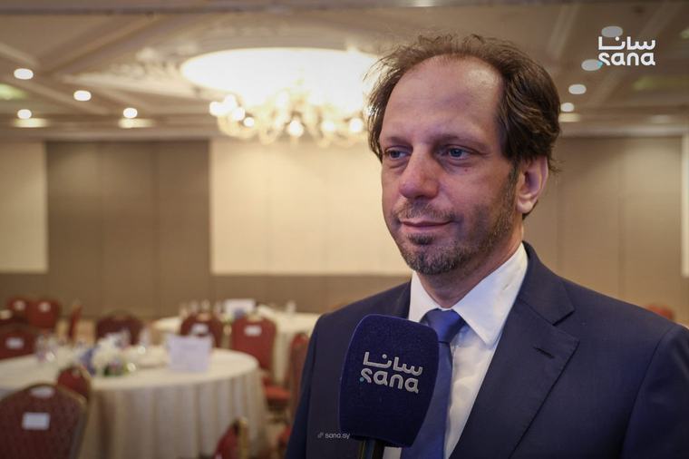 مدير الشبكة السورية لحقوق الإنسان لـ سانا: رفع سوريا من قائمة ‏الإرهاب يمهد للتعافي